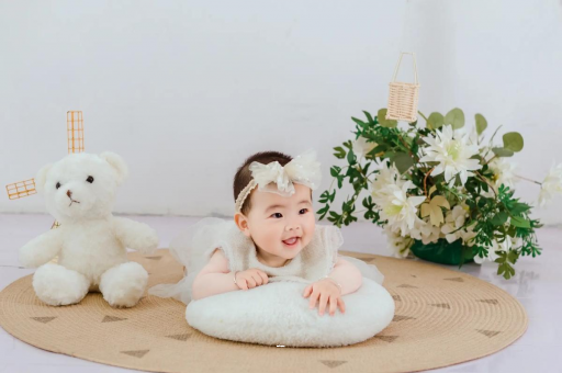 固安宝宝三个月翻身